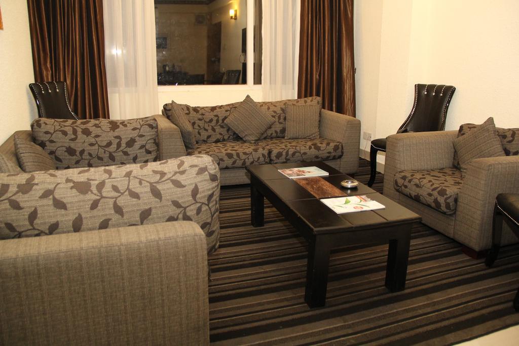 Hotel Sunhill - Коломбо Экстерьер фото